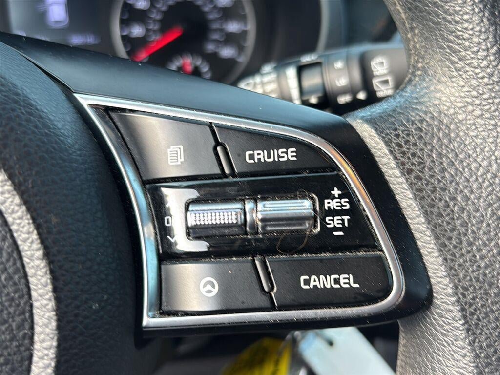 Used 2023 Kia Seltos LX AWD/4WD image 14