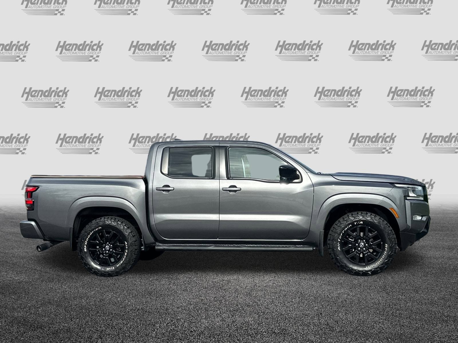 Used 2023 Nissan Frontier SV w/ Midnight Edition Package image 3