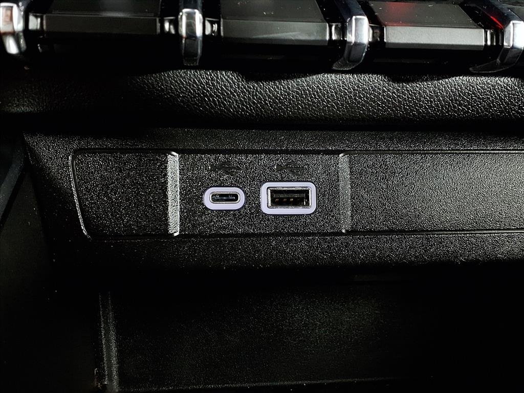 Used 2024 GMC Canyon Elevation w/ Convenience Package image 15