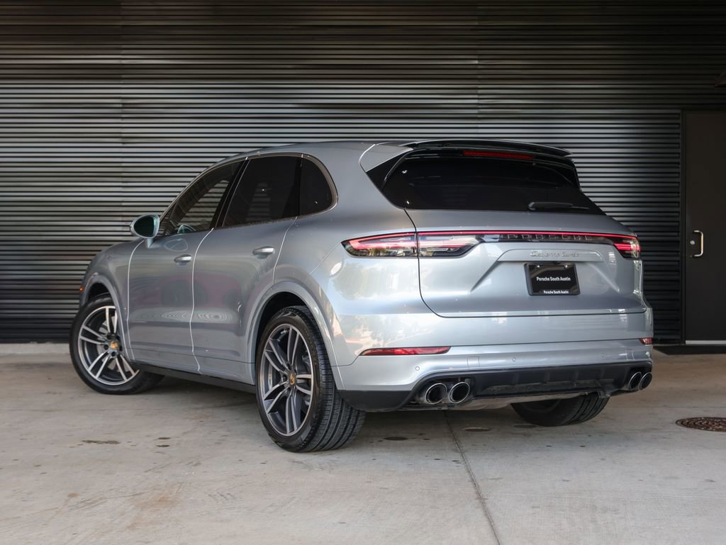Certified 2022 Porsche Cayenne Turbo image 3