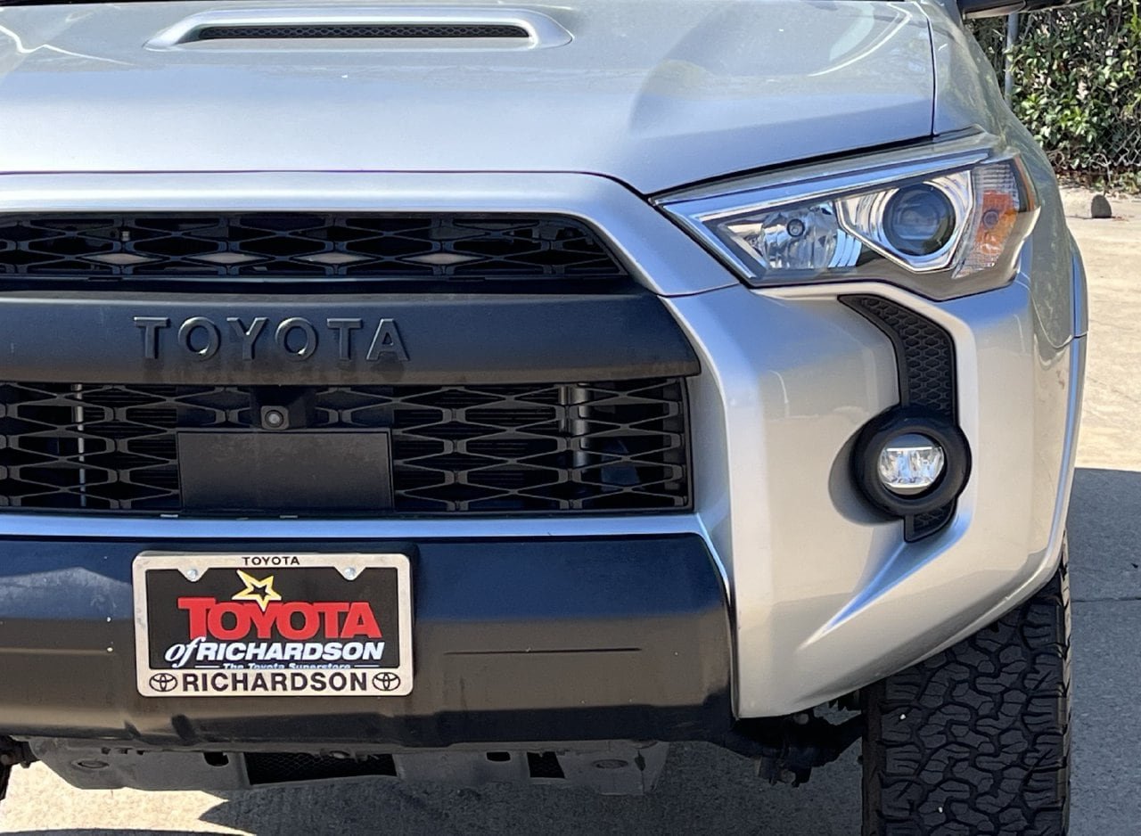 Used 2022 Toyota 4Runner TRD Off-Road Premium AWD/4WD image 8
