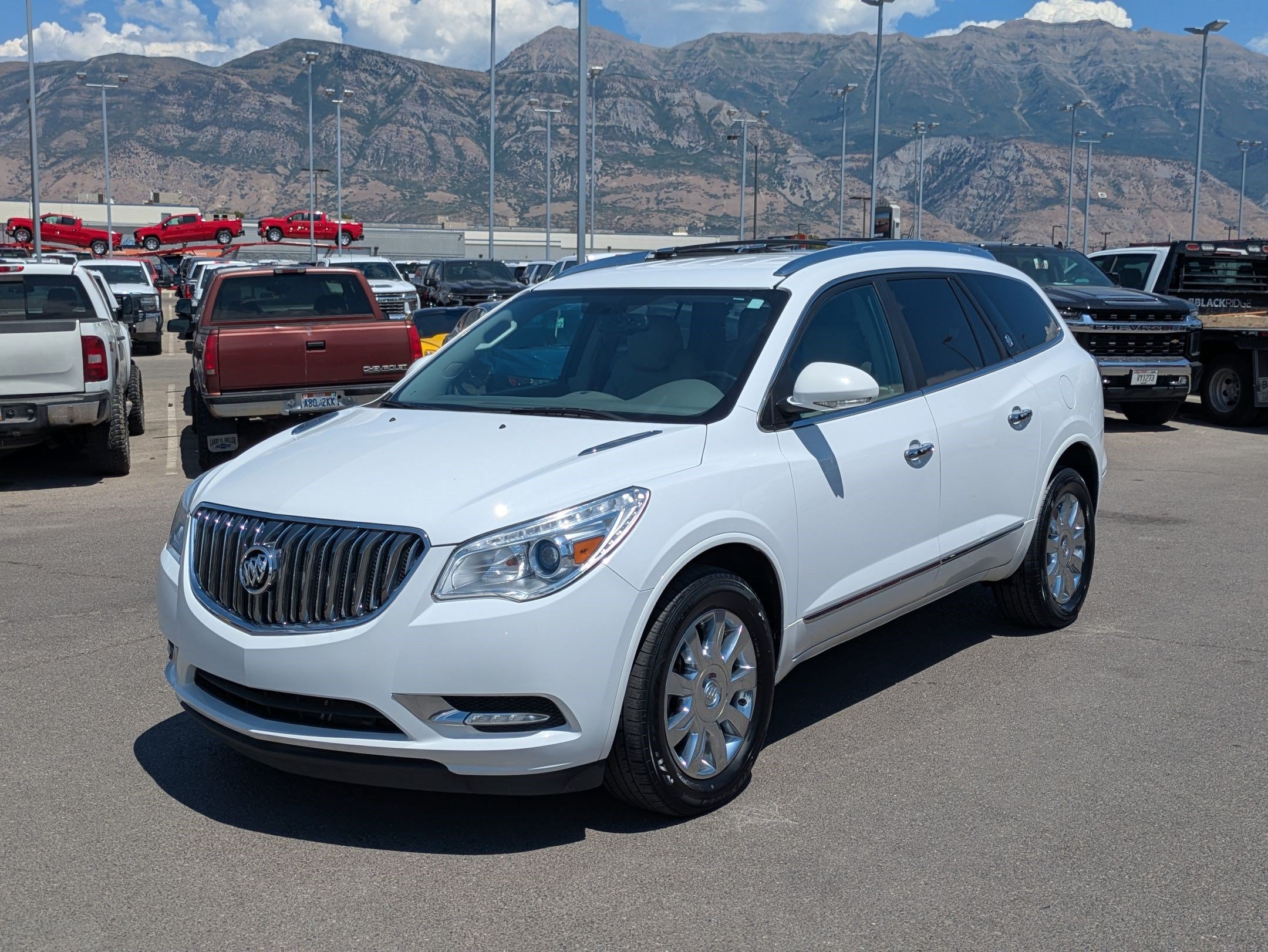 Used 2017 Buick Enclave Leather AWD/4WD image 8