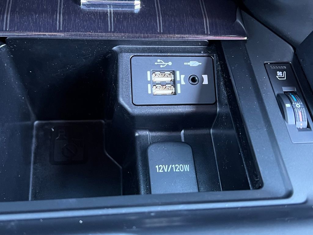 Certified 2023 Lexus GX 460 Premium w/ Premium Package image 23