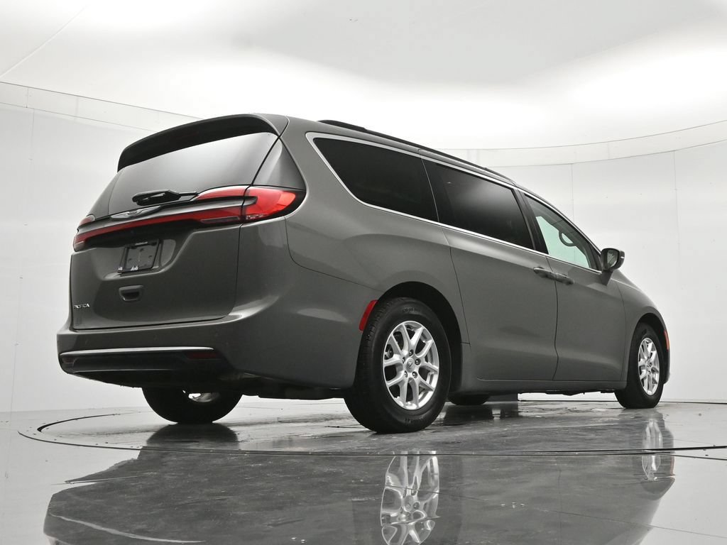 Used 2022 Chrysler Pacifica Touring-L FWD image 40