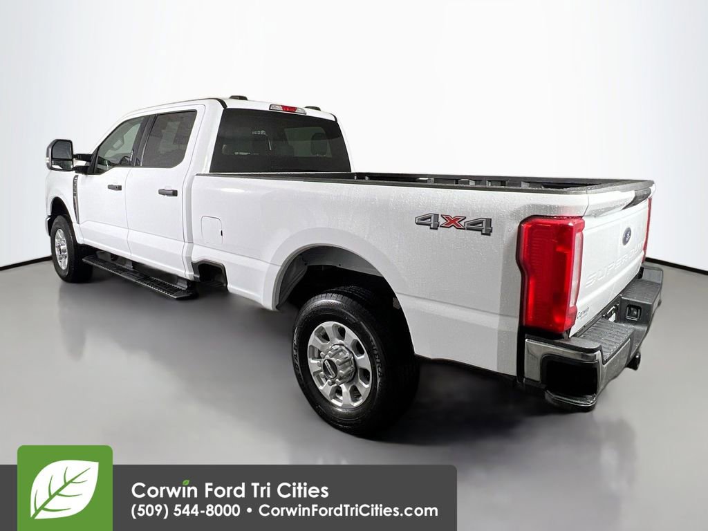 Used 2024 Ford F350 XLT image 11