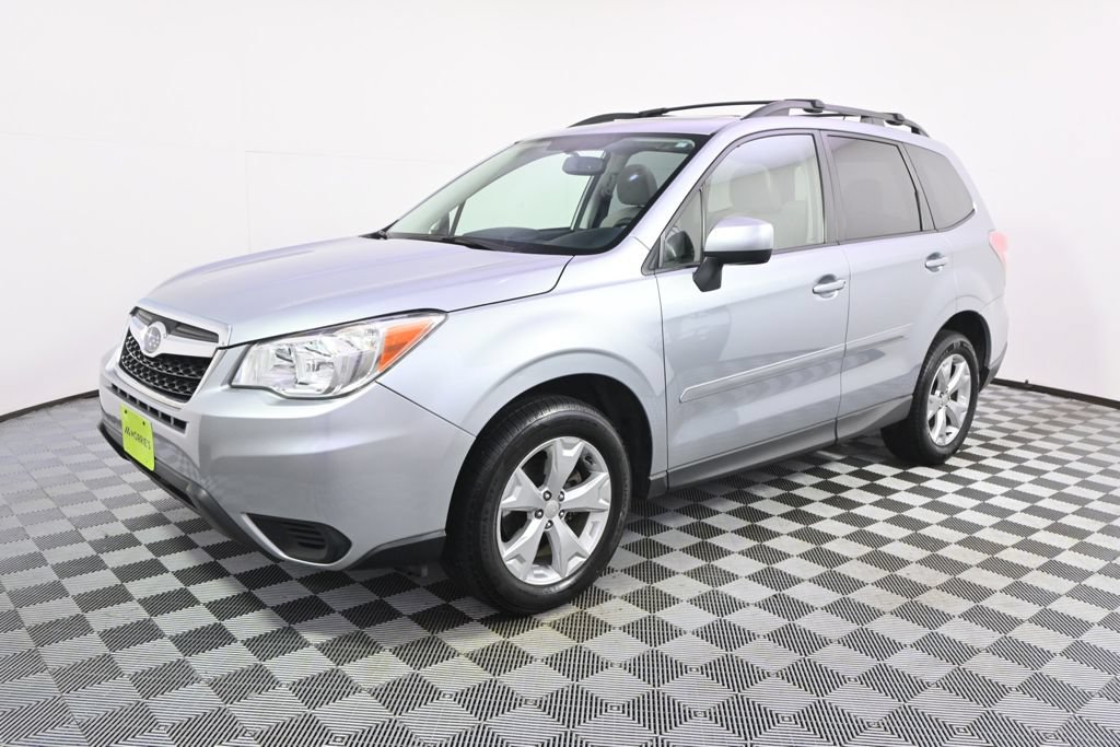 Used 2014 Subaru Forester 2.5i Premium AWD/4WD image 2