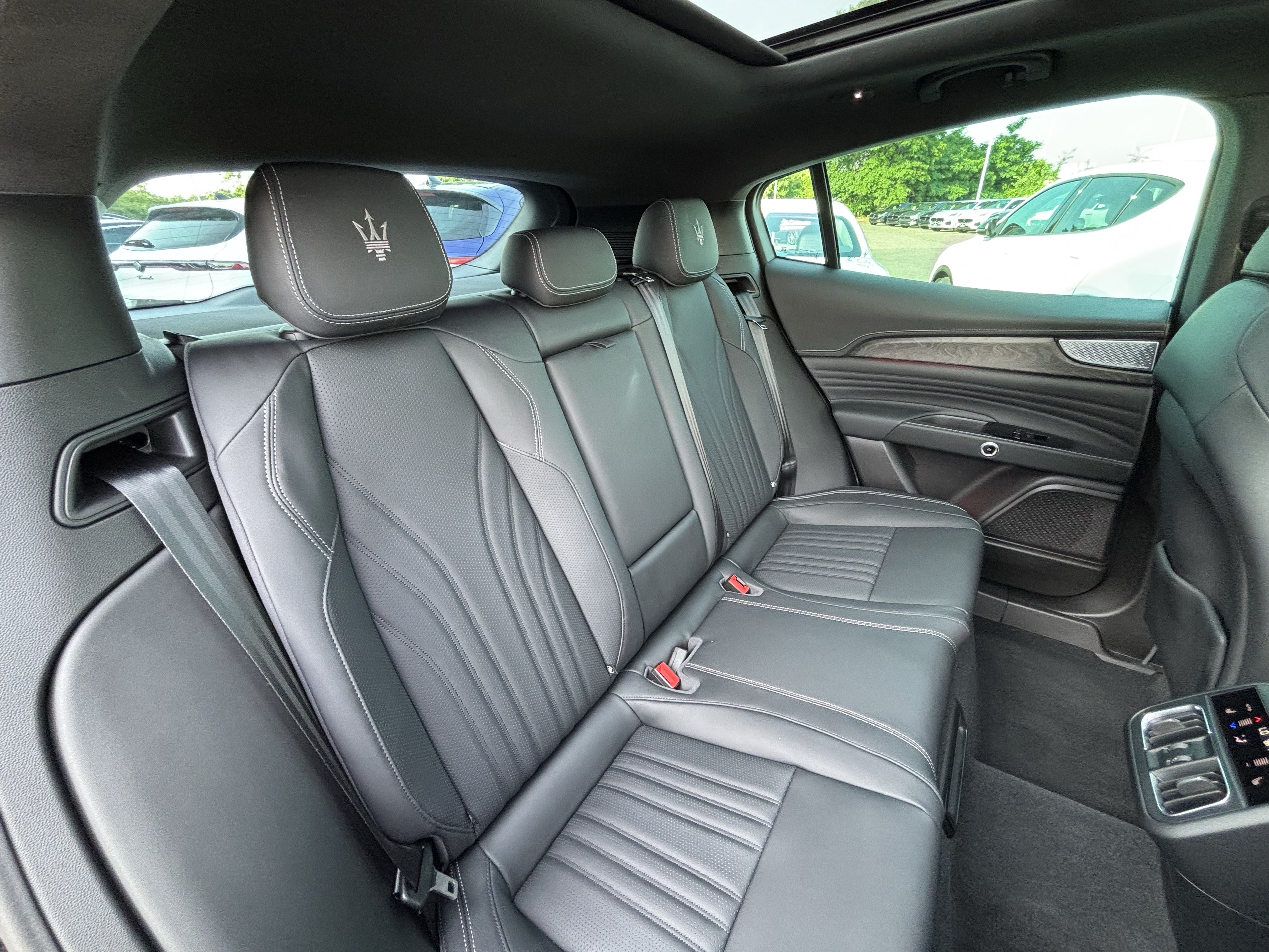 Used 2025 Maserati Grecale Folgore AWD/4WD image 49