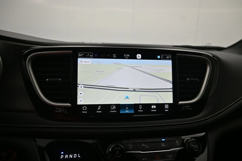 New 2027 Chrysler Pacifica Limited w/ Family Tech Group FWD image 17