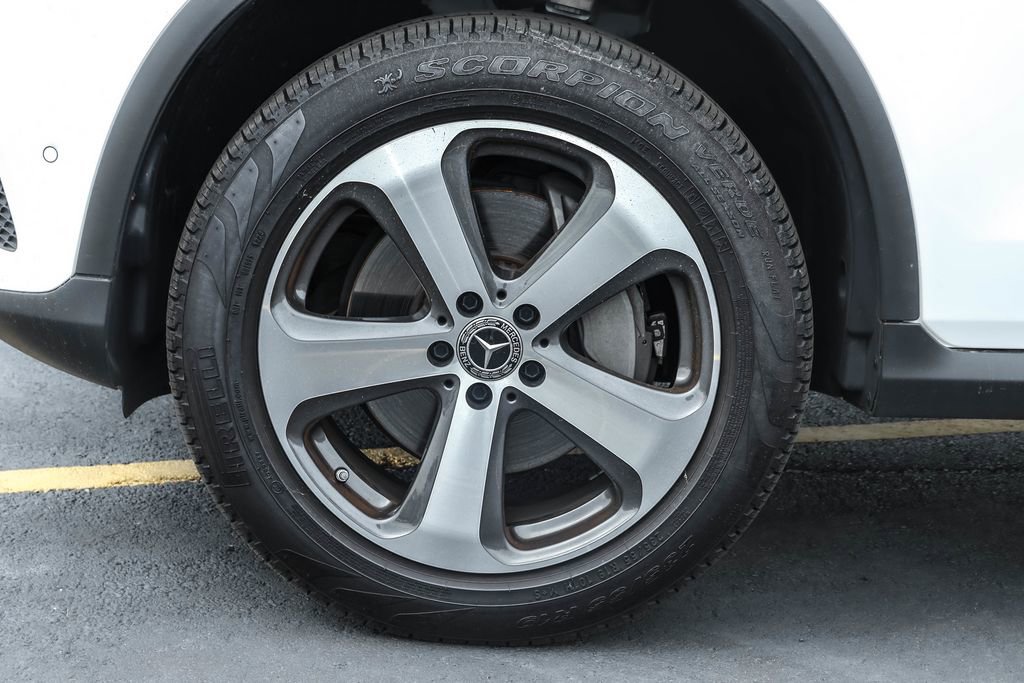 Used 2022 Mercedes-Benz GLC 300 4MATIC image 15