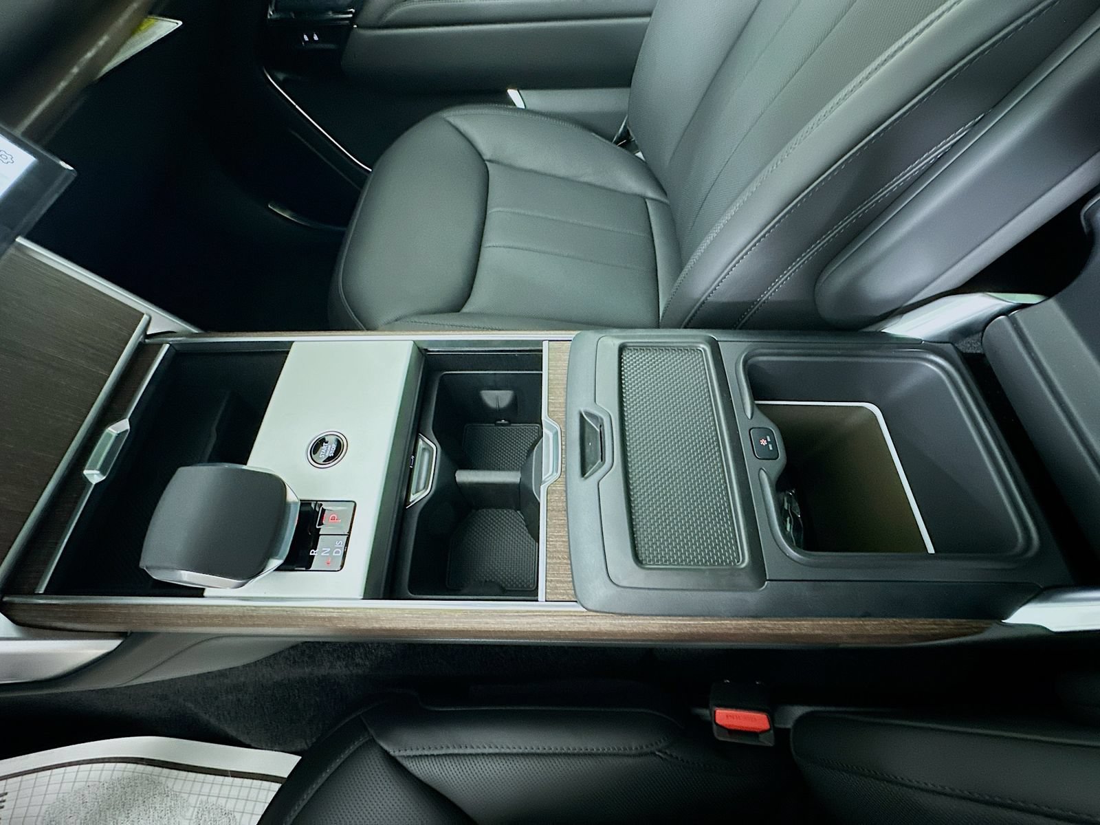 New 2026 Land Rover Range Rover SE AWD/4WD image 28