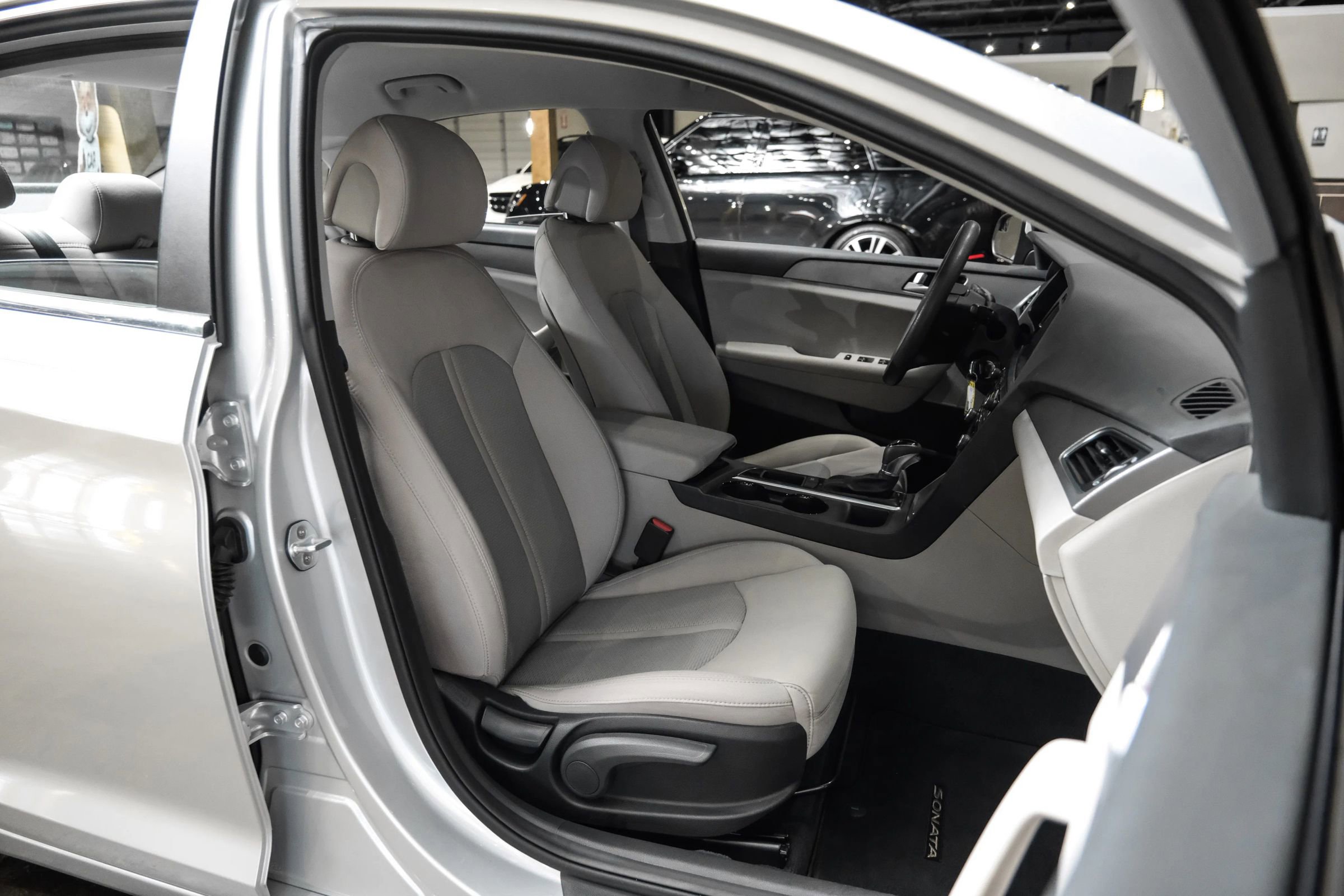 Used 2016 Hyundai Sonata SE FWD image 37