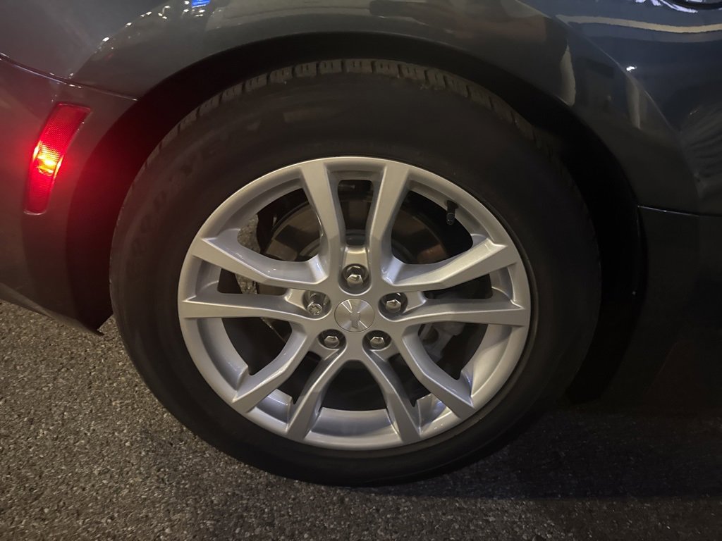 Used 2022 Chevrolet Camaro LS image 9