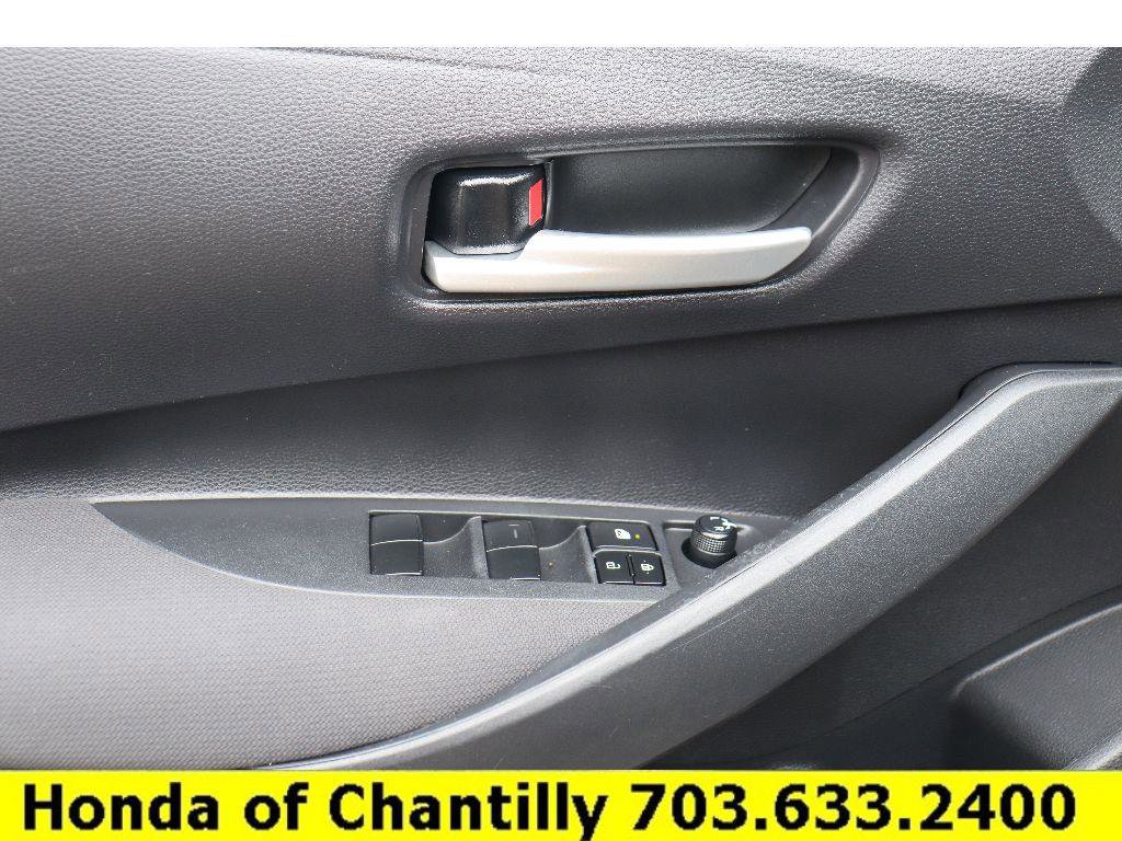Used 2020 Toyota Corolla LE image 20
