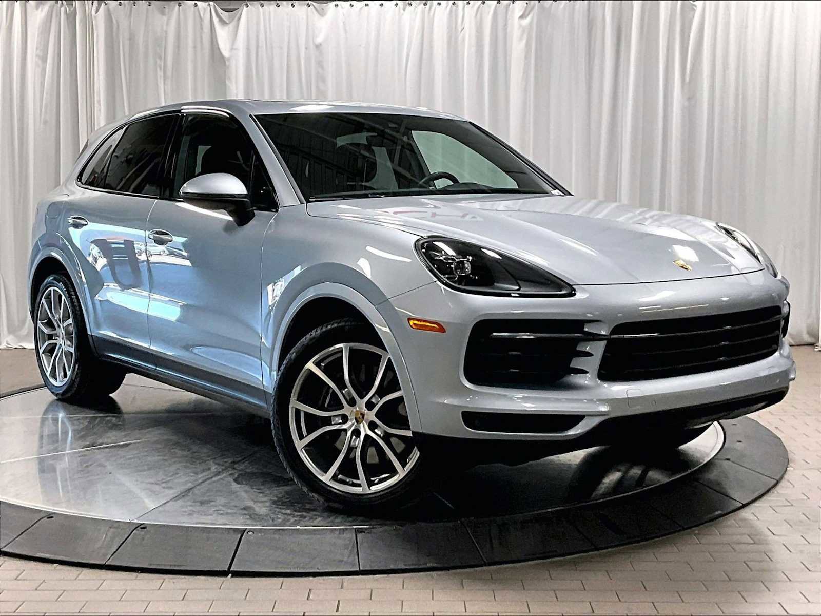 Used 2023 Porsche Cayenne image 12