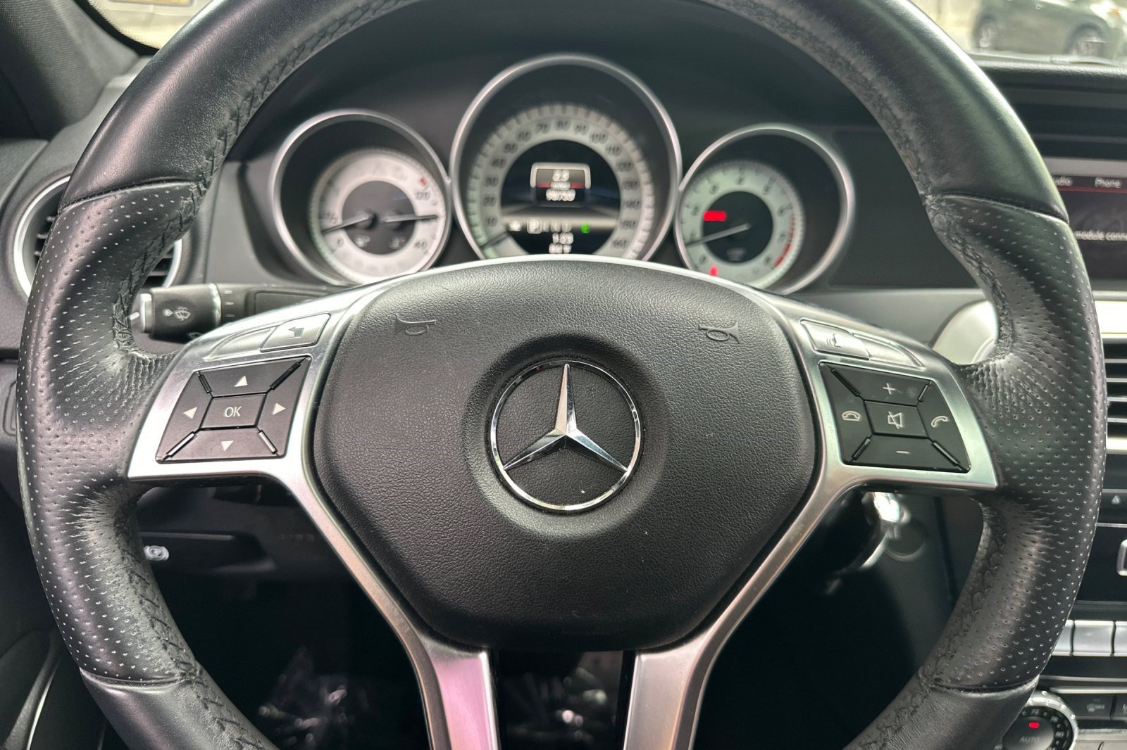 Used 2013 Mercedes-Benz C 250 Sedan image 11