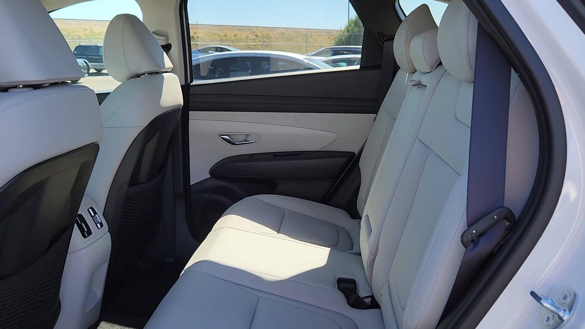 New 2025 Hyundai Tucson SEL image 17