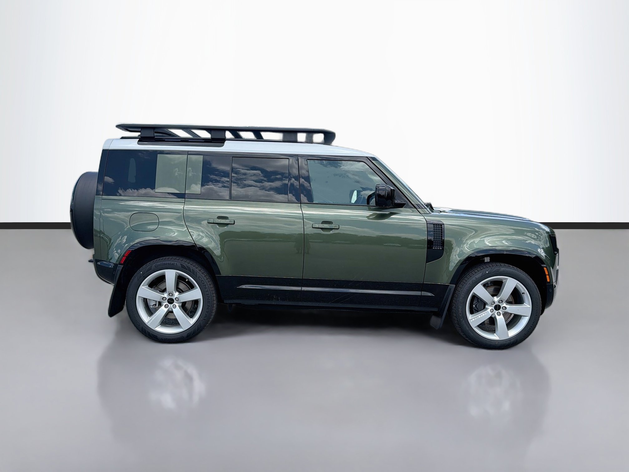 New 2026 Land Rover Defender 110 X-Dynamic SE AWD/4WD image 6