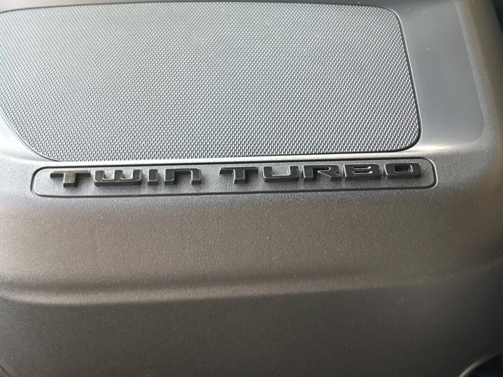 Used 2026 RAM 1500 Laramie AWD/4WD image 13