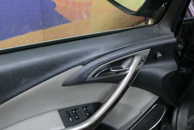 Used 2012 Buick Verano FWD image 12