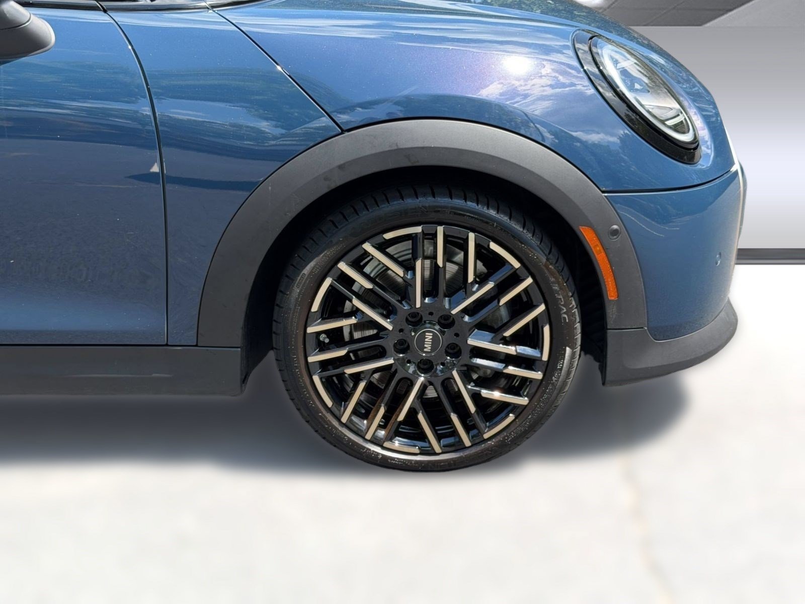 Certified 2025 MINI Cooper S FWD image 13