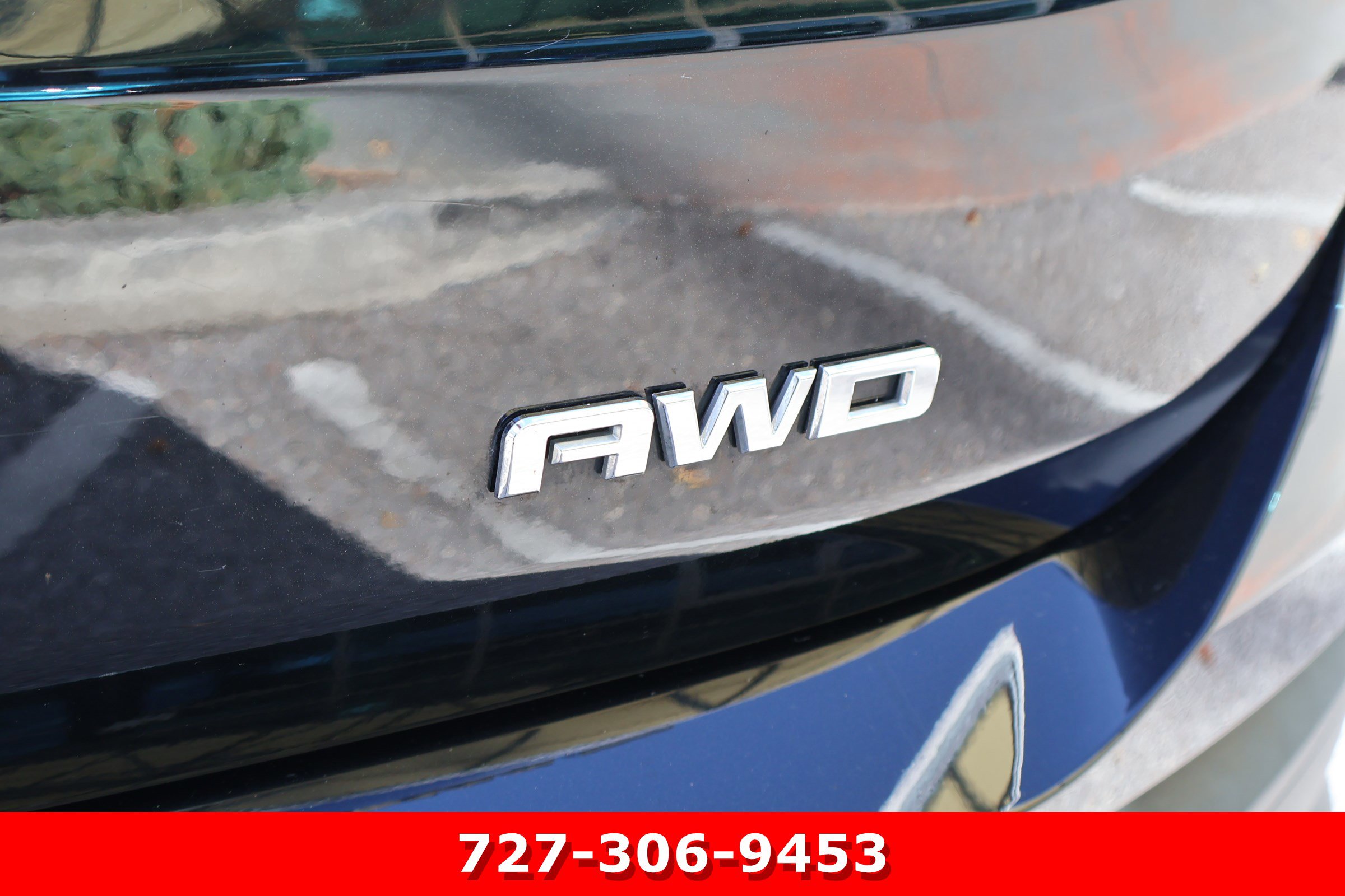 Used 2020 GMC Terrain SLE w/ Driver Convenience Package image 9