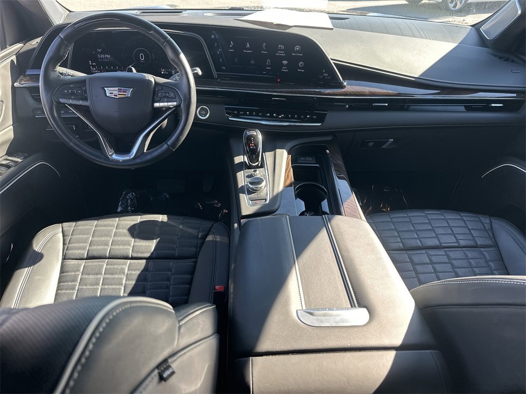 Used 2024 Cadillac Escalade ESV Sport Platinum image 16