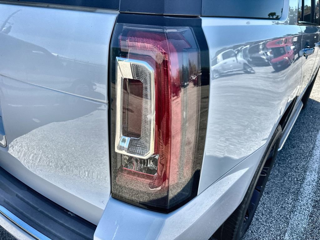 Used 2018 GMC Yukon Denali w/ Open Road Package image 12