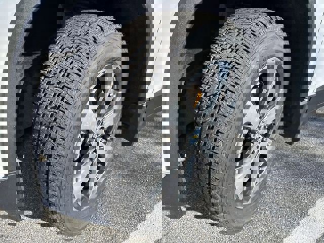 Used 2019 Chevrolet Traverse LT w/ LT Premium Package image 10