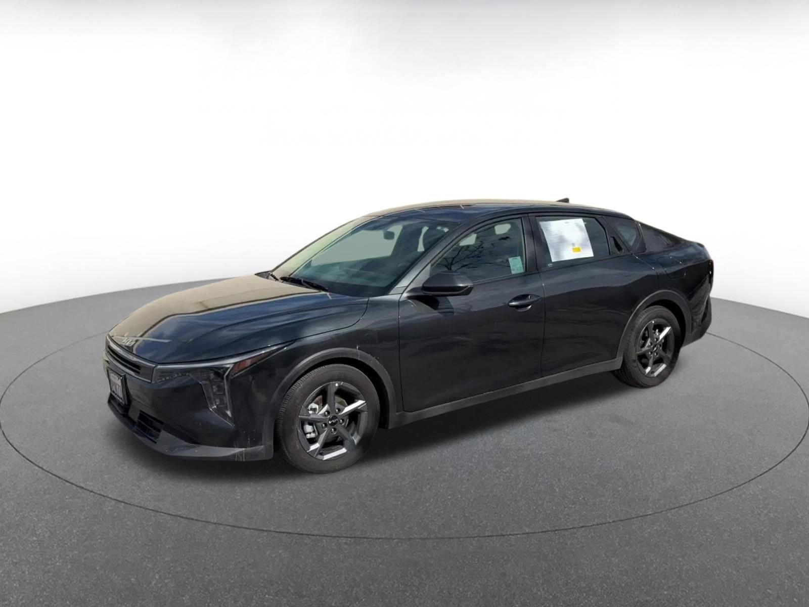 Used 2025 Kia K4 LXS image 8