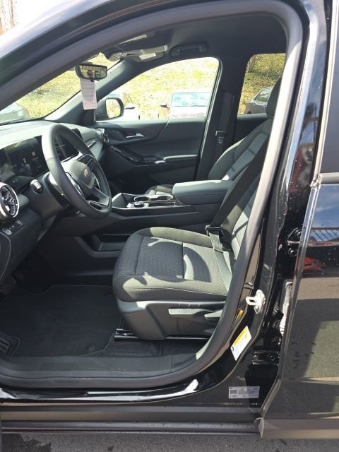 New 2026 Chevrolet Equinox LT w/ Safety and Technology Package image 15