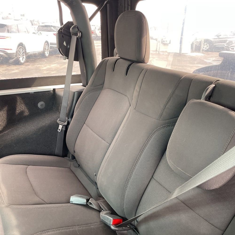 Used 2023 Jeep Wrangler Sport S image 22