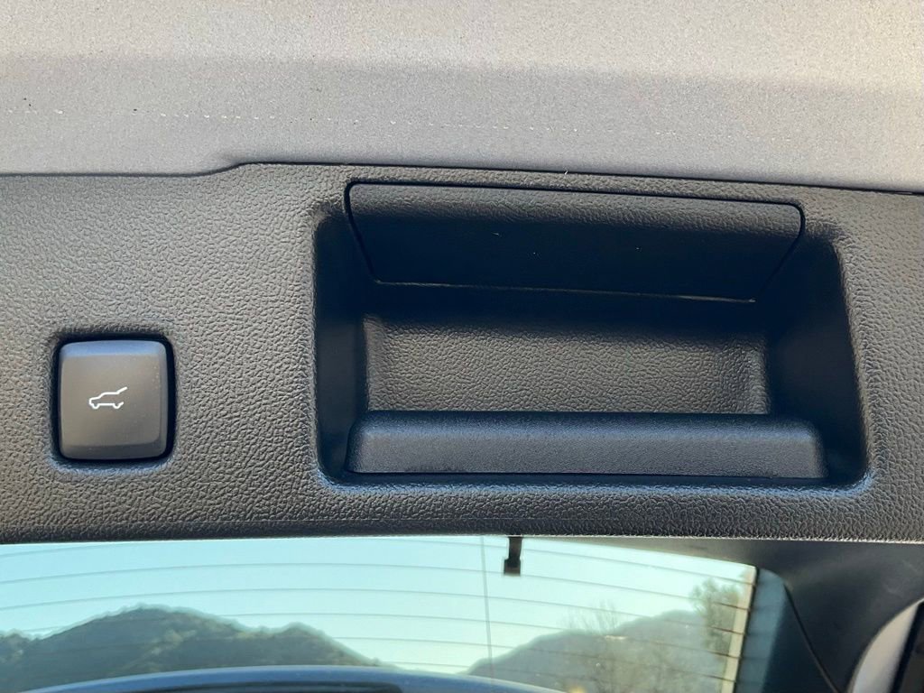 Certified 2022 Ford Escape SEL w/ Technology Package image 19