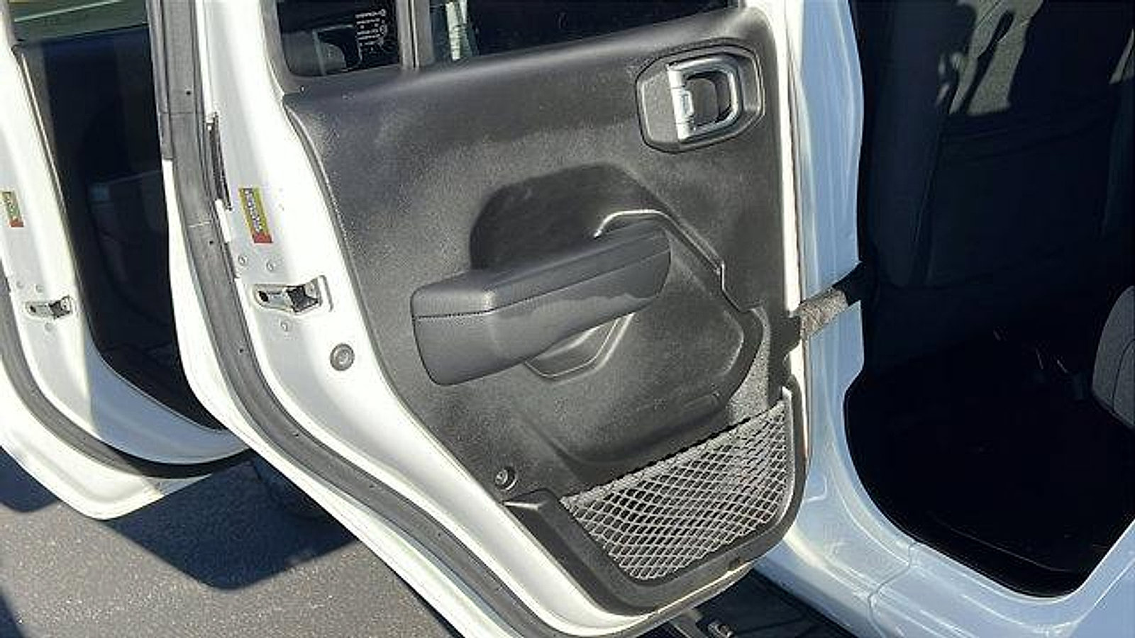 Used 2025 Jeep Gladiator Sport image 13