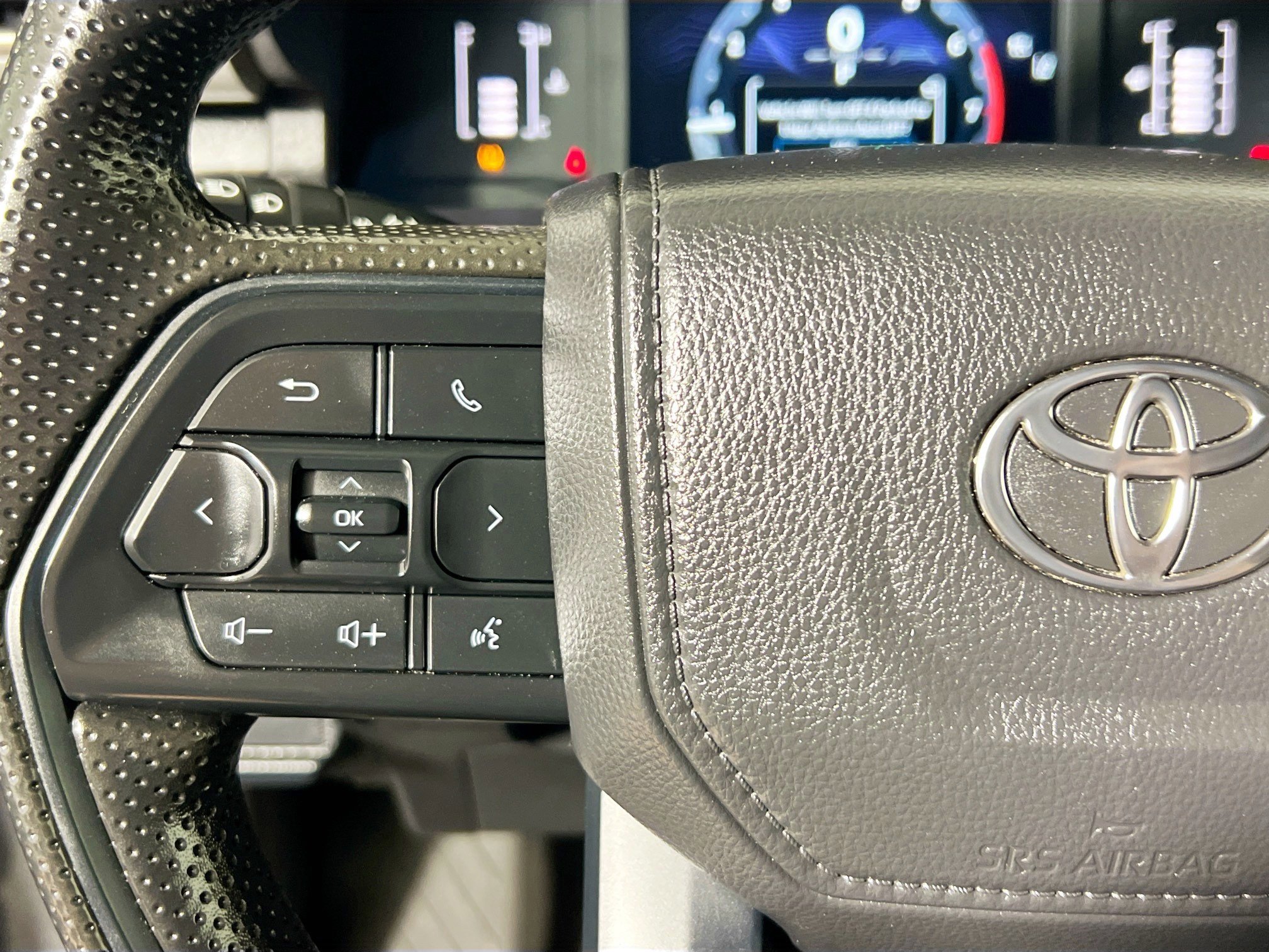 Used 2024 Toyota Tacoma SR5 RWD image 18