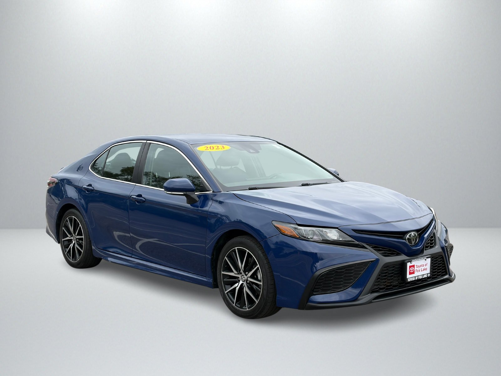 Used 2023 Toyota Camry SE FWD image 7