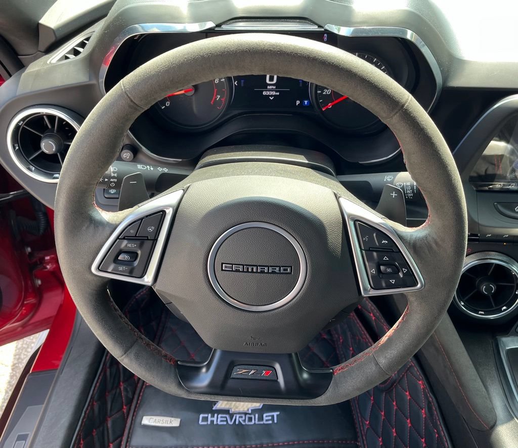 Certified 2020 Chevrolet Camaro ZL1 RWD image 17