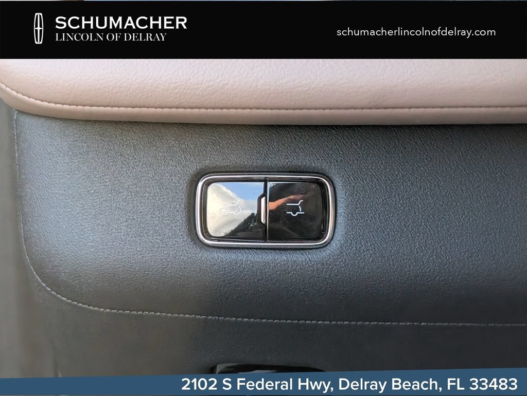 New 2026 Lincoln Navigator L Black Label AWD/4WD image 22