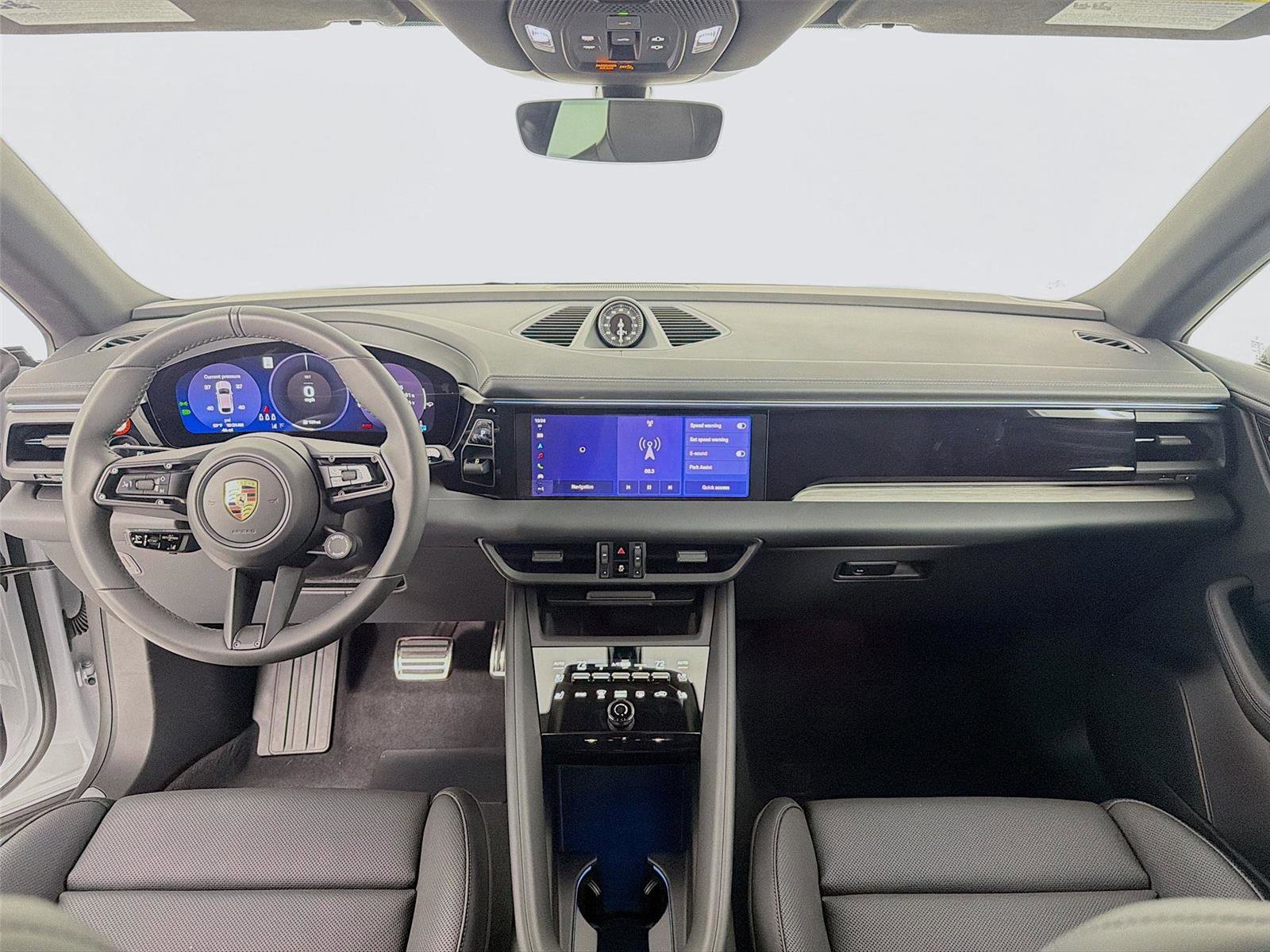 New 2025 Porsche Macan 4S Electric AWD/4WD image 10