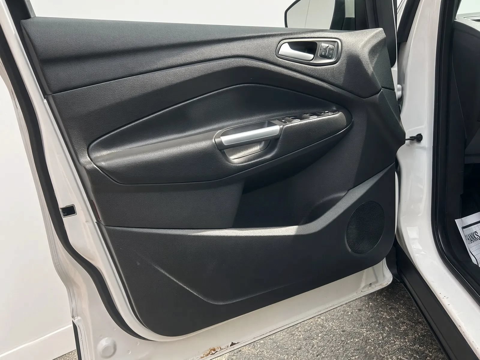 Used 2018 Ford Escape Titanium w/ Ford Safe & Smart Package AWD/4WD image 18