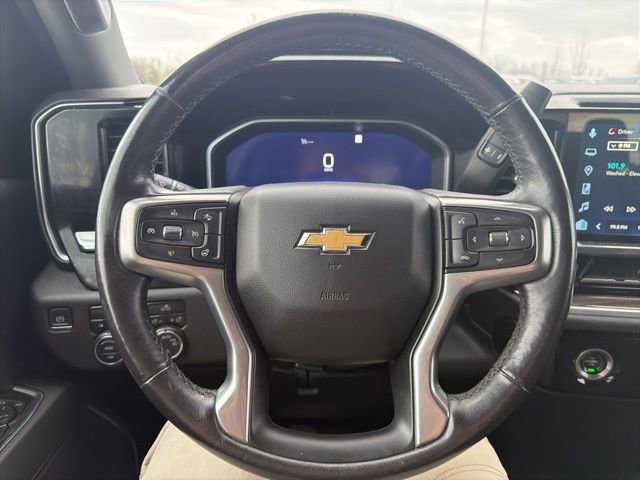 Used 2022 Chevrolet Silverado 1500 LT image 36