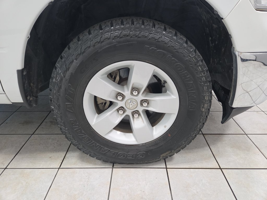 Used 2023 RAM 1500 Classic SLT w/ Electronics Group AWD/4WD image 21