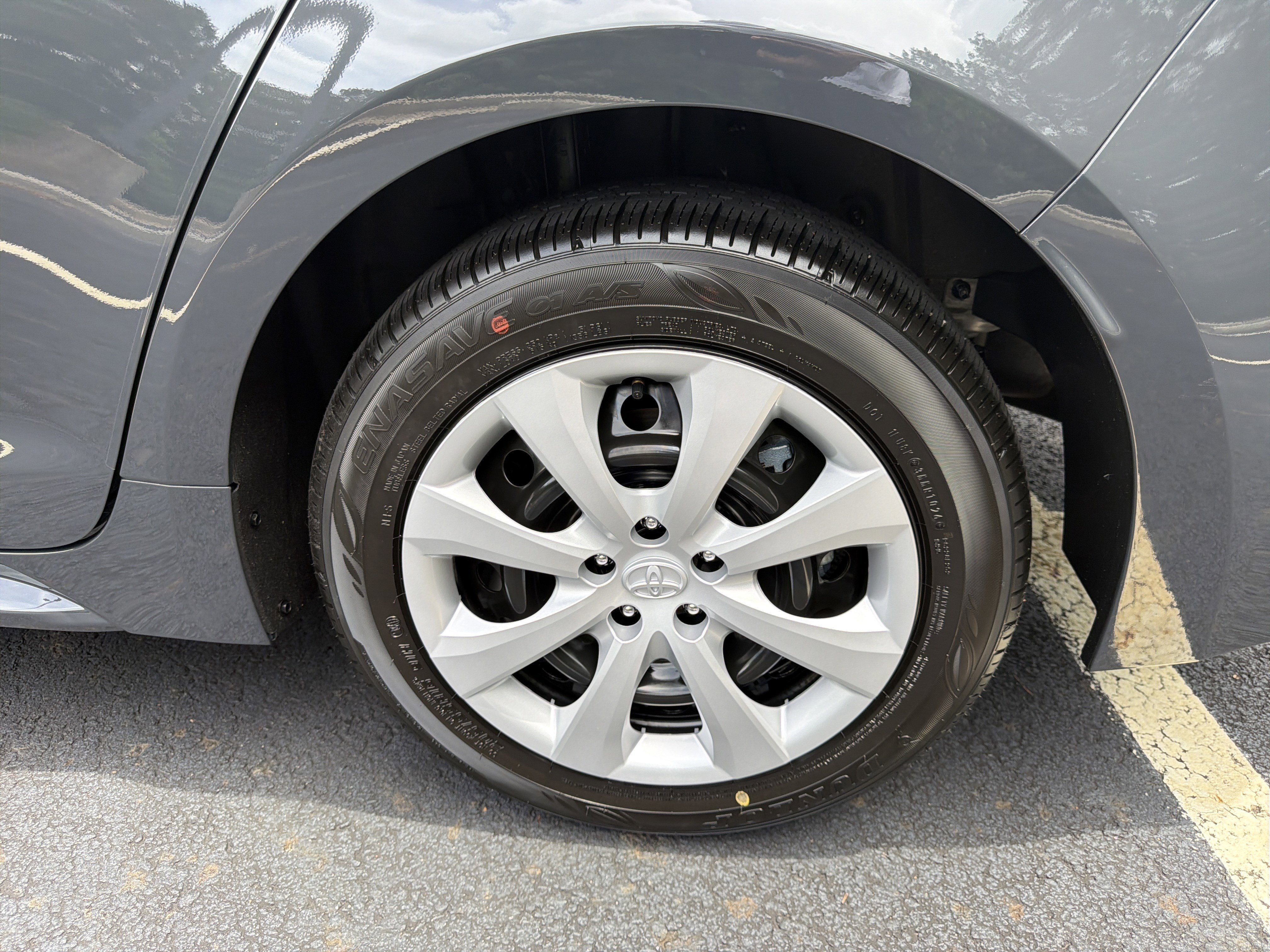 Used 2026 Toyota Corolla LE FWD image 19