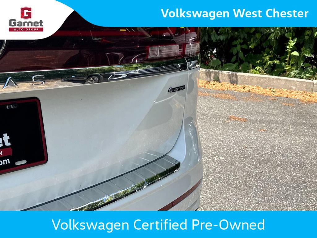 Certified 2024 Volkswagen Atlas SEL Premium R-Line AWD/4WD image 44