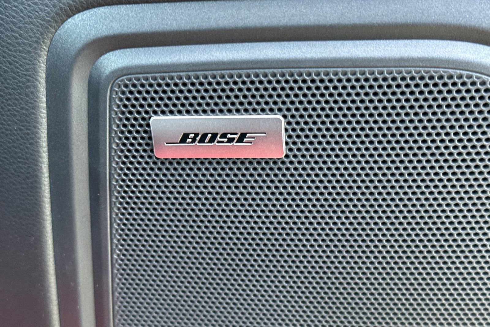 New 2026 Porsche Macan AWD/4WD image 35