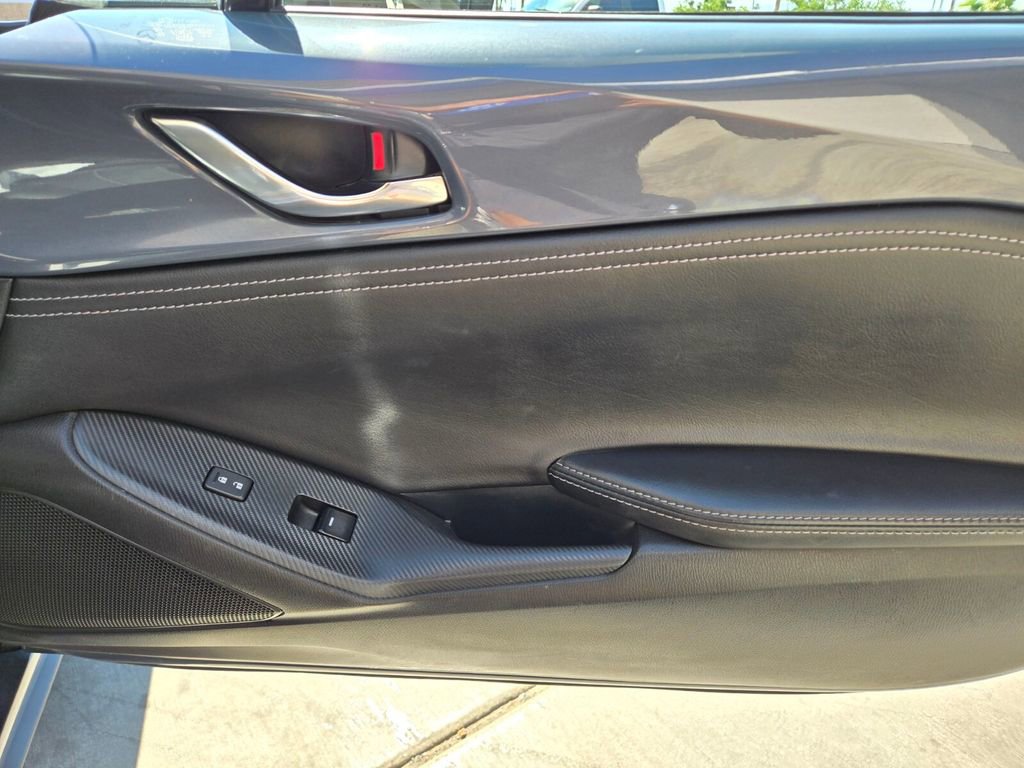 Used 2021 MAZDA MX-5 Miata Grand Touring RWD image 18