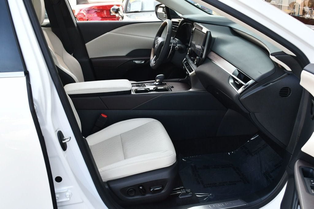 Used 2023 Lexus RX 350 Premium Plus w/ Accessory Package FWD image 42