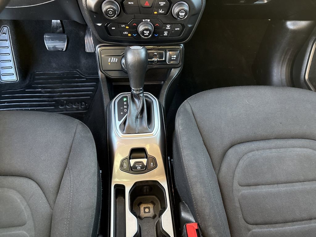 Used 2022 Jeep Renegade Latitude image 21