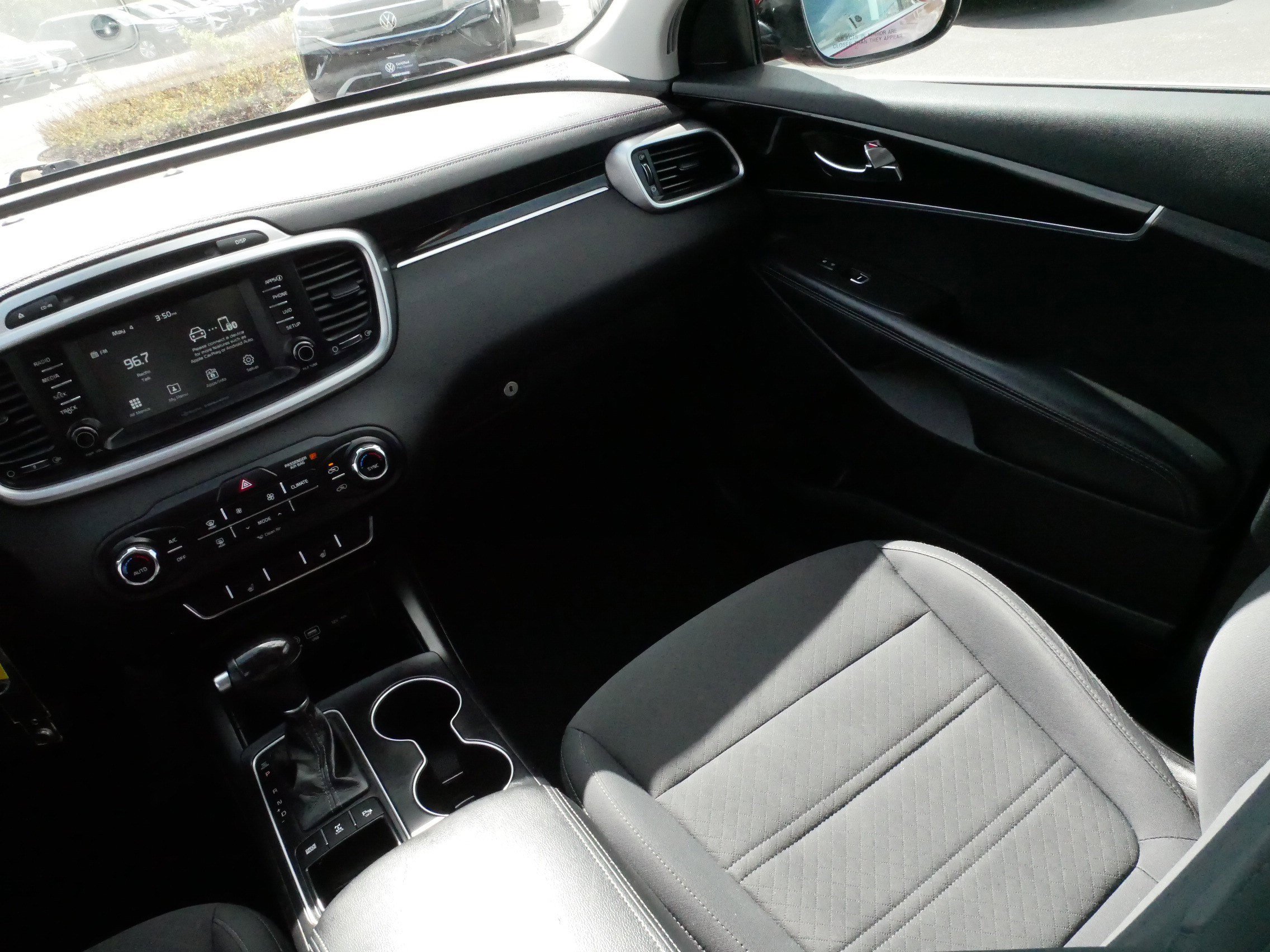 Used 2017 Kia Sorento AWD w/ LX Convenience Package image 11