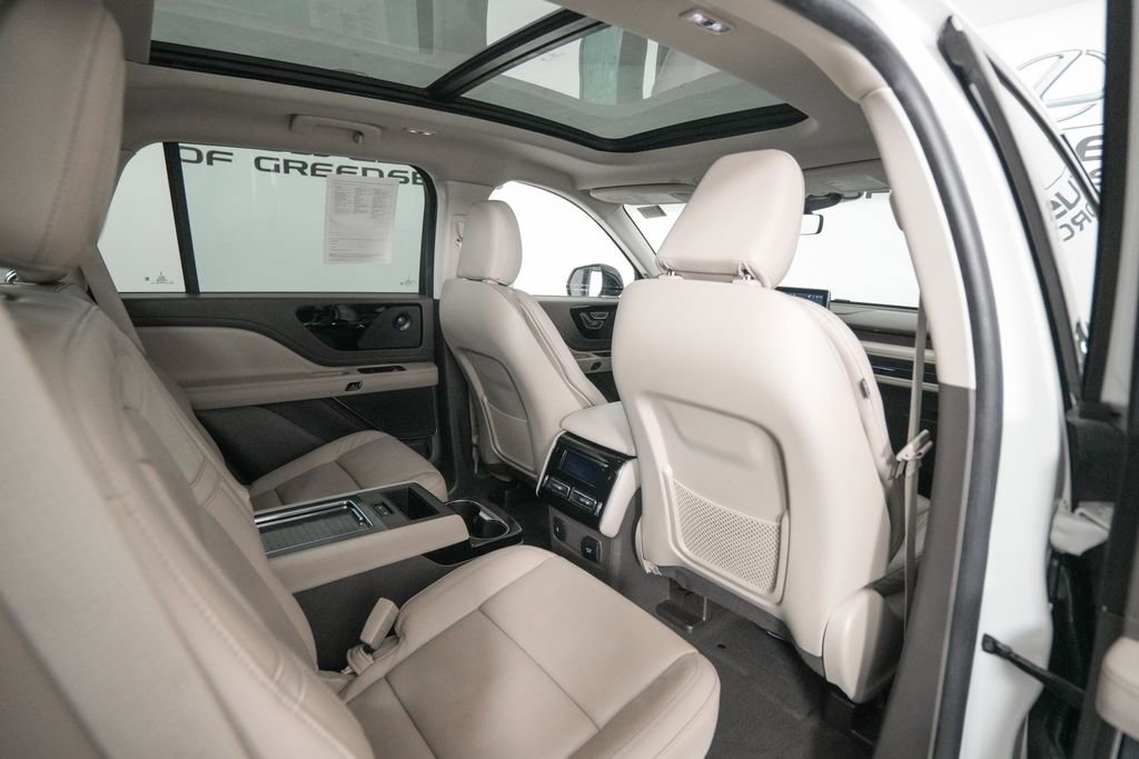 Used 2022 Lincoln Aviator Reserve w/ Equipment Group 201A image 18