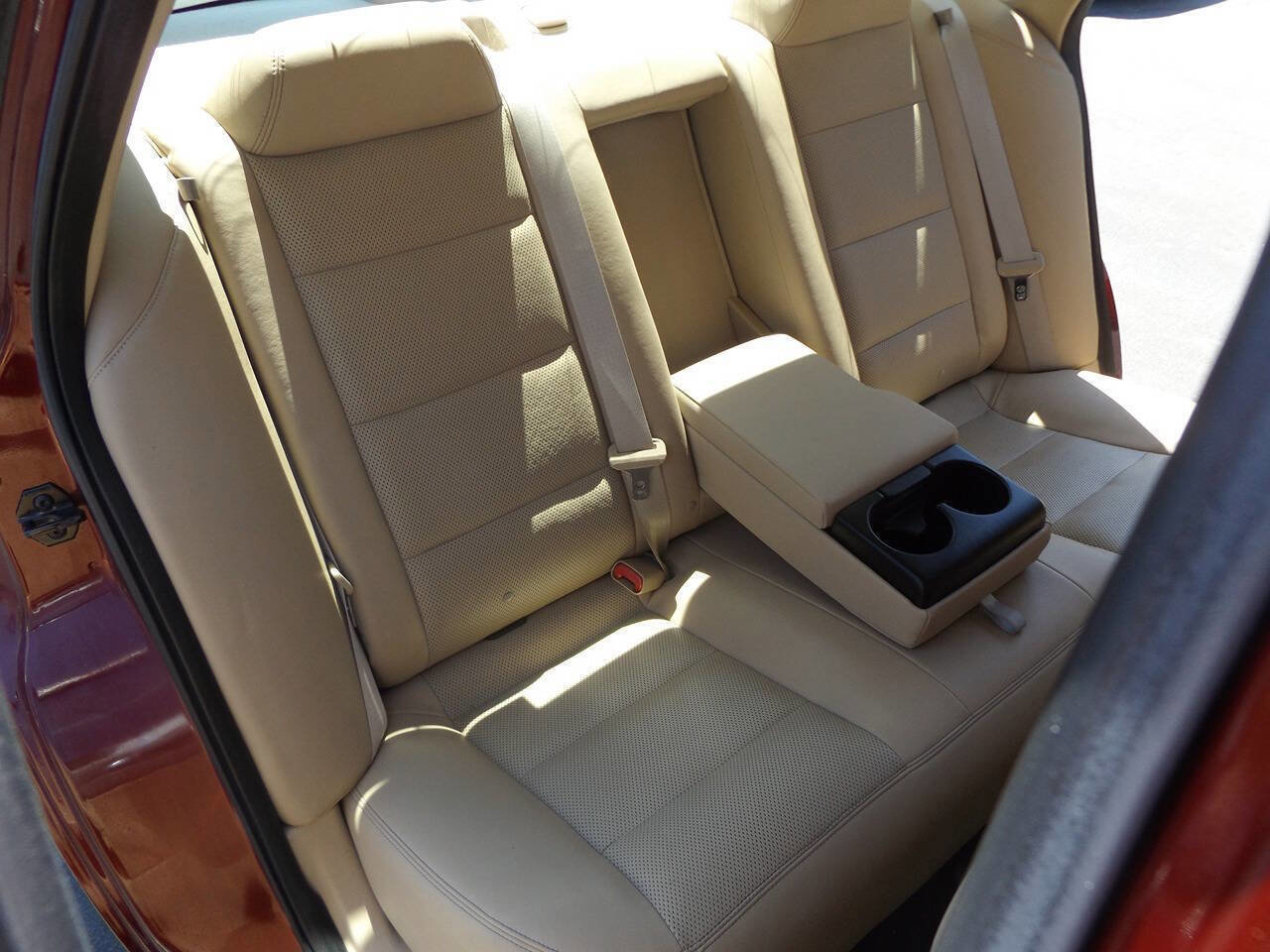 Used 2008 Ford Taurus SEL FWD image 23